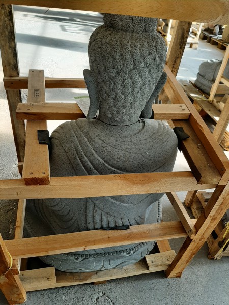 Stehender Buddha